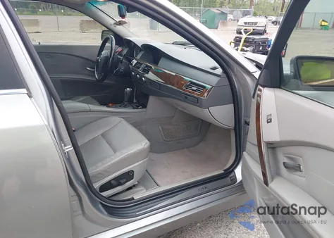 2006 BMW 525Xi из США, поврежденный, VIN WBANF33536CS37082